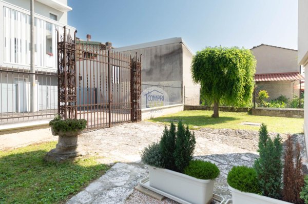 casa indipendente in vendita a Verona in zona Cadidavid