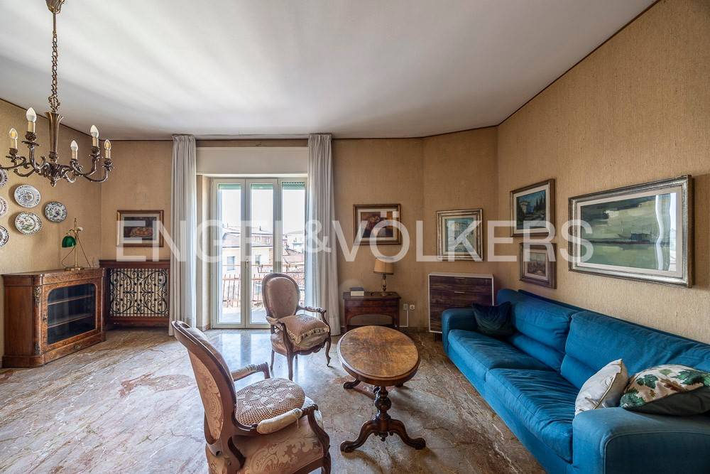 appartamento in vendita a Verona in zona Centro Storico