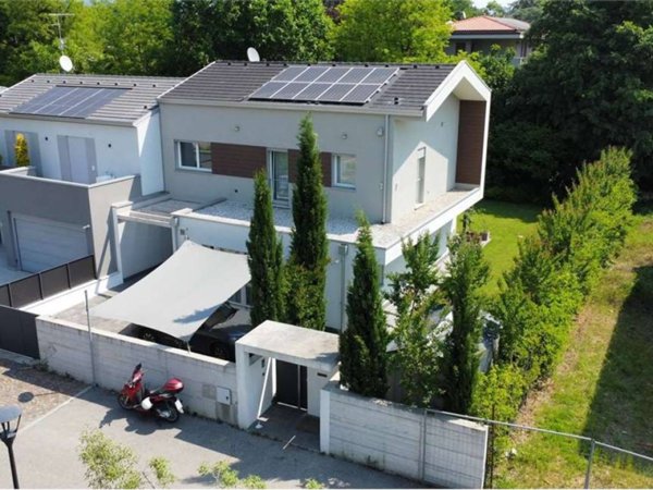 casa indipendente in vendita a Verona in zona Musicisti / Santa Croce