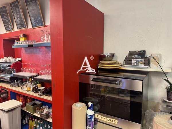 negozio in vendita a Verona in zona Borgo Roma
