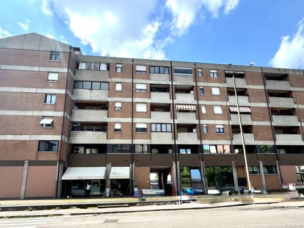 appartamento in vendita a Verona in zona Borgo Milano