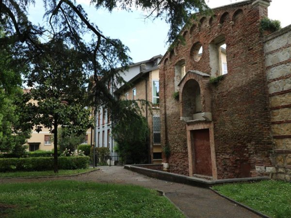 appartamento in vendita a Verona in zona Veronetta