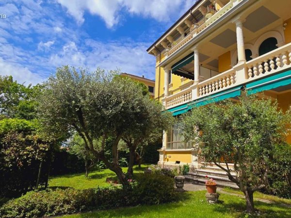 appartamento in vendita a Verona in zona Valdonega