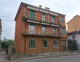 appartamento in vendita a Verona in zona Borgo Roma