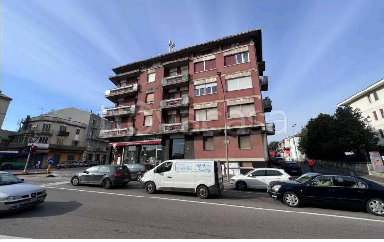 appartamento in vendita a Verona in zona Santa Lucia