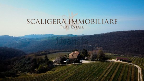 casa indipendente in vendita a Verona in zona Avesa