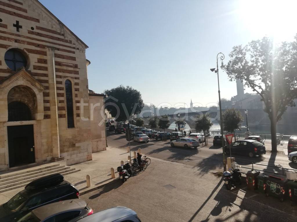 appartamento in vendita a Verona in zona Veronetta