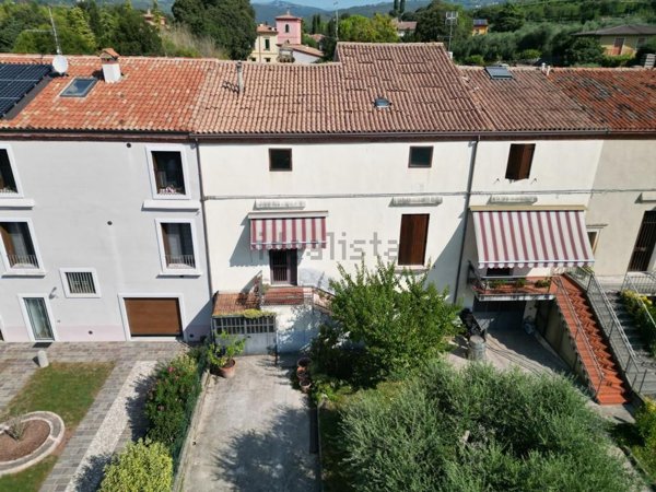 casa indipendente in vendita a Verona