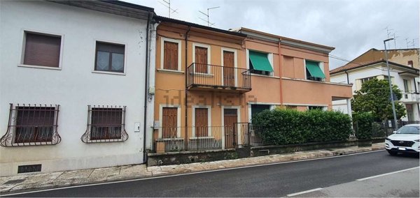 casa indipendente in vendita a Verona in zona San Michele