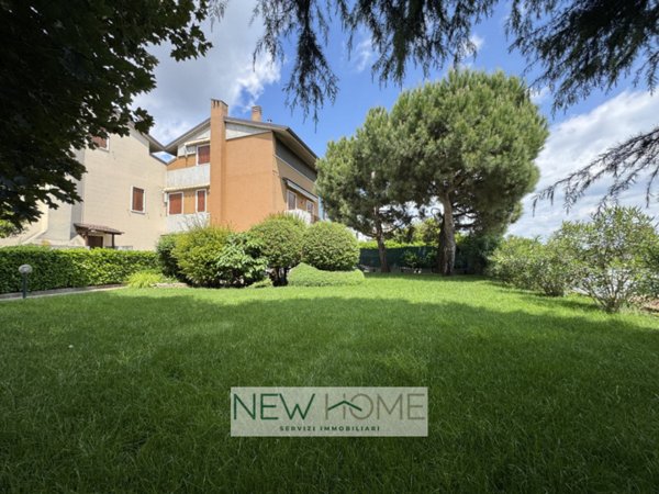 casa indipendente in vendita a Verona in zona Borgo Roma