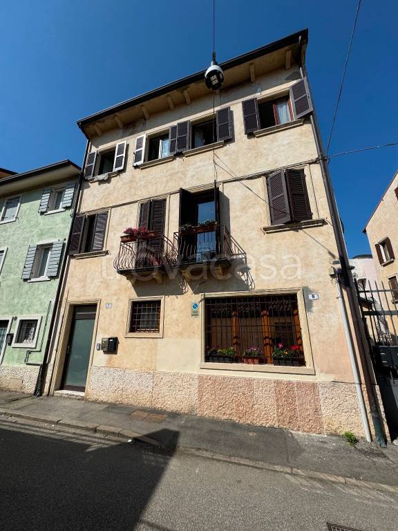 appartamento in vendita a Verona in zona San Zeno