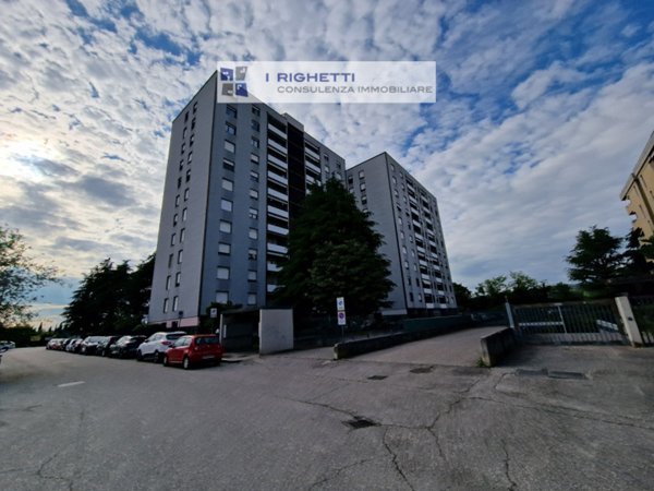 appartamento in vendita a Verona in zona Saval