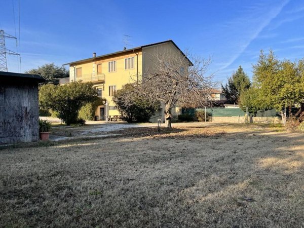 casa indipendente in vendita a Verona in zona Chievo