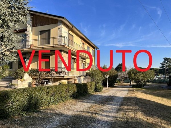 casa indipendente in vendita a Verona in zona Chievo