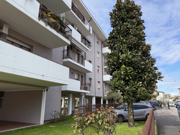 appartamento in vendita a Verona in zona Santa Lucia