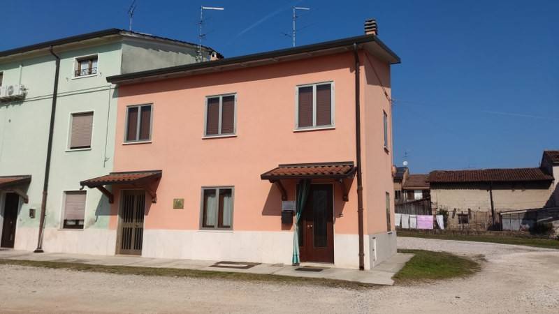 casa indipendente in vendita a Verona in zona Borgo Milano
