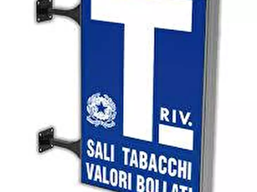 negozio in vendita a Verona in zona Borgo Roma