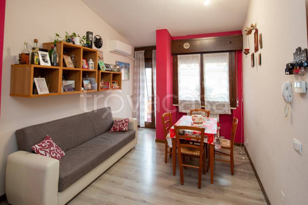 appartamento in vendita a Verona in zona Borgo Roma