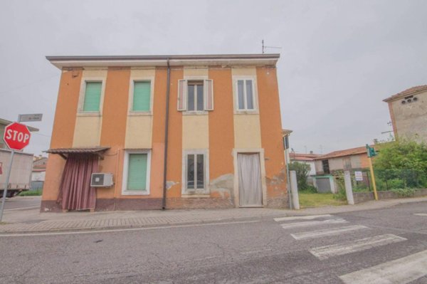 casa indipendente in vendita a Verona
