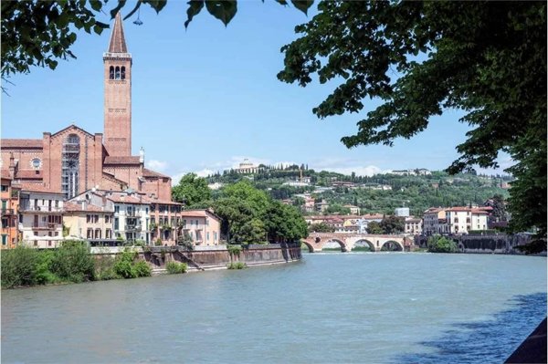 appartamento in vendita a Verona in zona Centro Storico