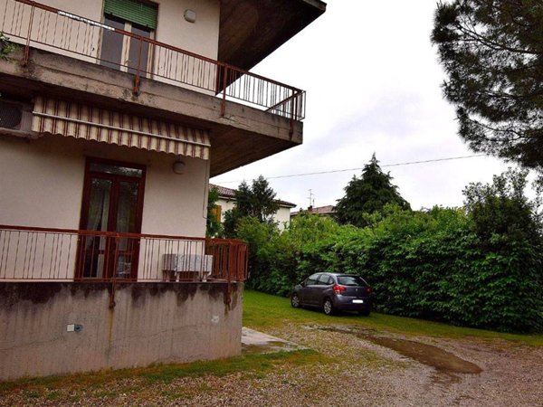 casa indipendente in vendita a Verona in zona San Massimo all'Adige
