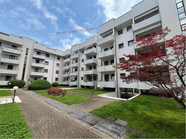 appartamento in vendita a Verona in zona Borgo Milano