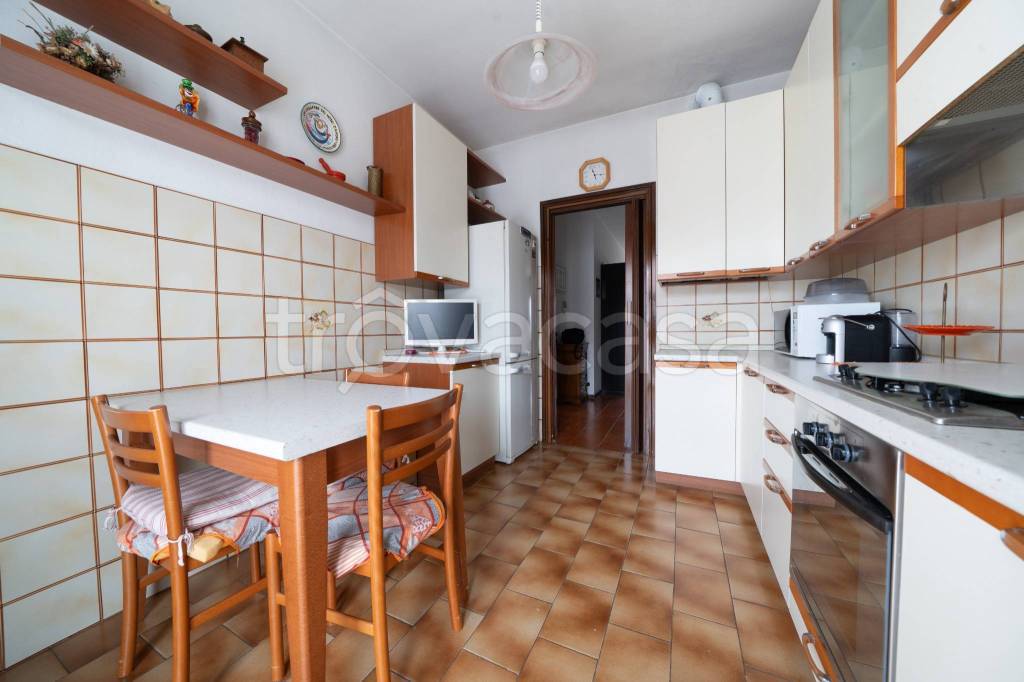 appartamento in vendita a Verona in zona Golosine