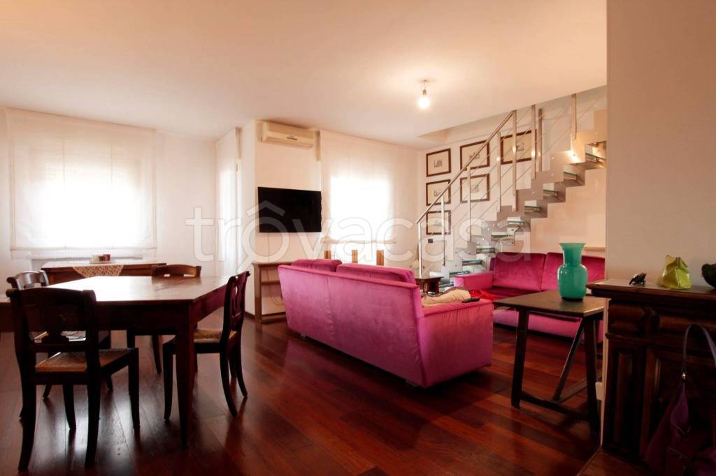 appartamento in vendita a Verona in zona Borgo Venezia / Borgo Trieste
