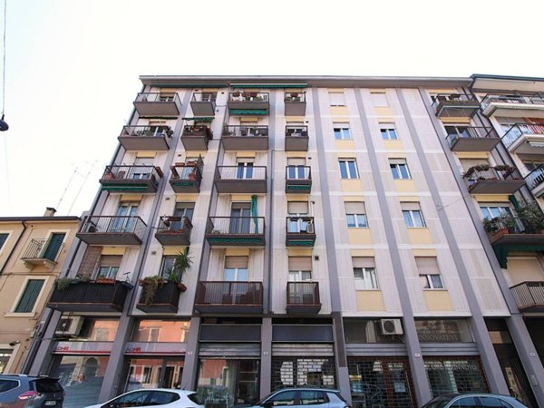 appartamento in vendita a Verona in zona Centro Storico