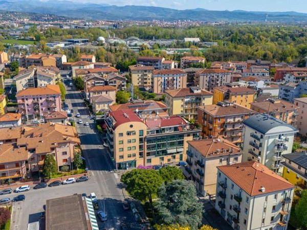 appartamento in vendita a Verona in zona Borgo Roma