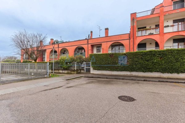 appartamento in vendita a Verona in zona San Massimo all'Adige