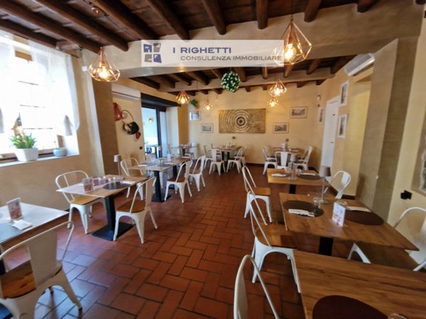 negozio in vendita a Verona in zona Chievo