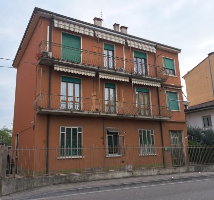 appartamento in vendita a Verona in zona Borgo Roma