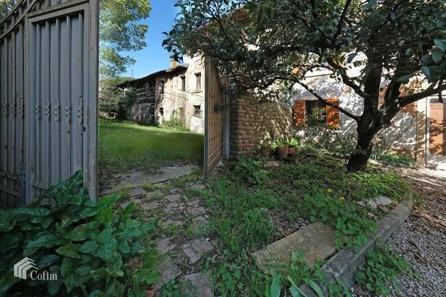 negozio in vendita a Verona in zona San Massimo all'Adige