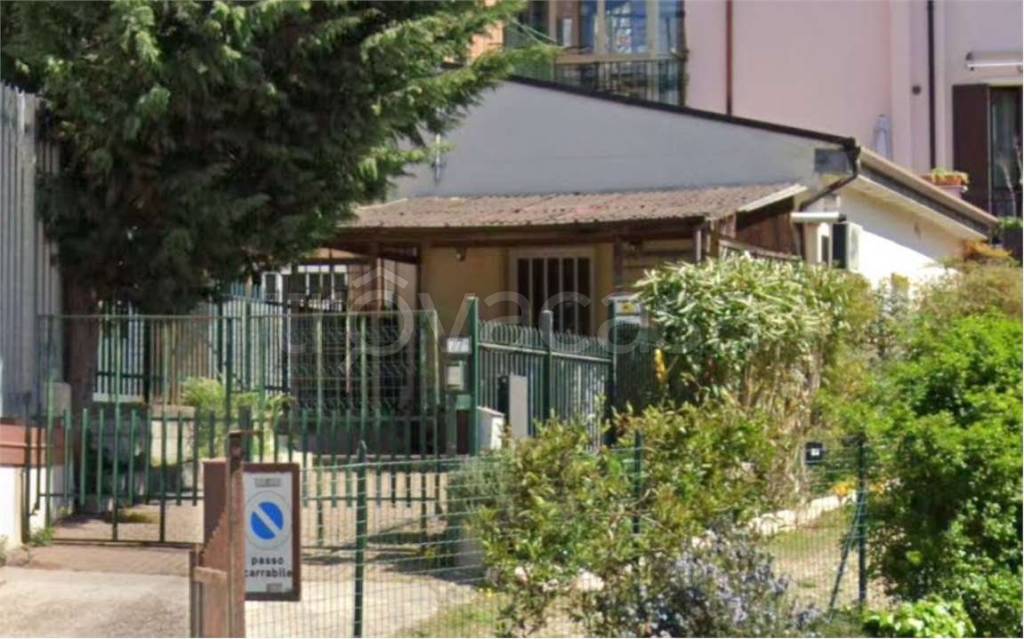 appartamento in vendita a Verona in zona Parona di Valpolicella