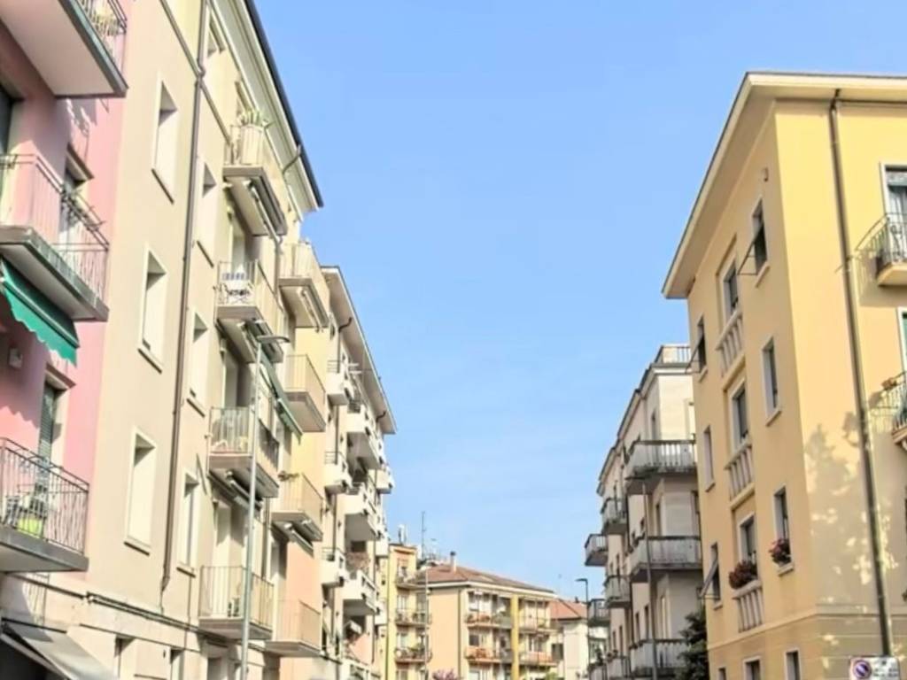 negozio in vendita a Verona in zona Borgo Trento