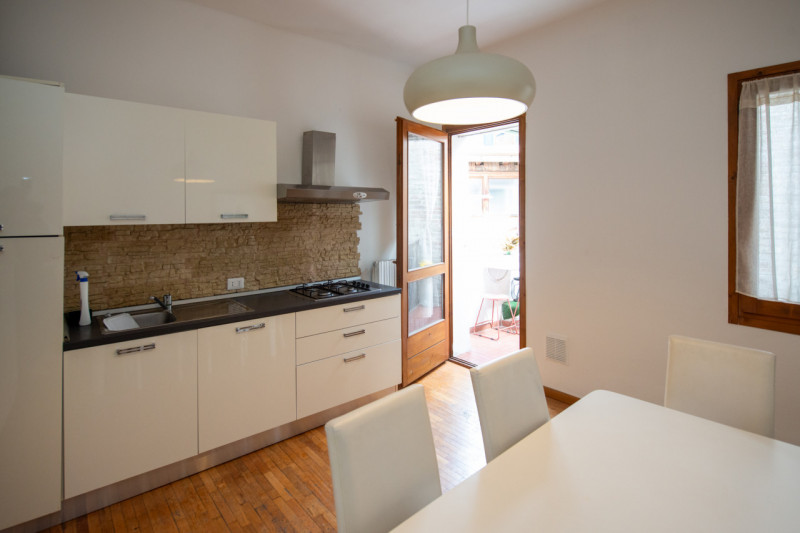 appartamento in vendita a Verona in zona Veronetta
