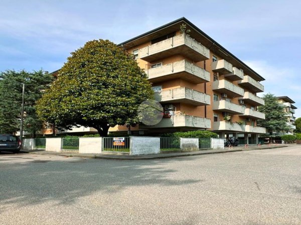 appartamento in vendita a Verona in zona San Michele Extra
