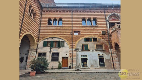 appartamento in vendita a Verona in zona Centro Storico