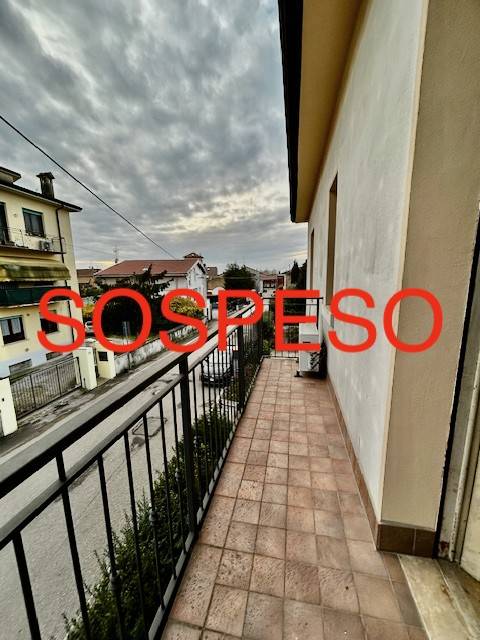 appartamento in vendita a Verona in zona Cadidavid