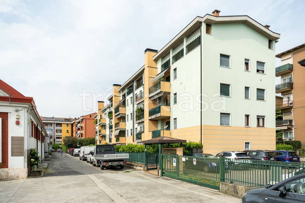 appartamento in vendita a Verona in zona Borgo Venezia / Borgo Trieste