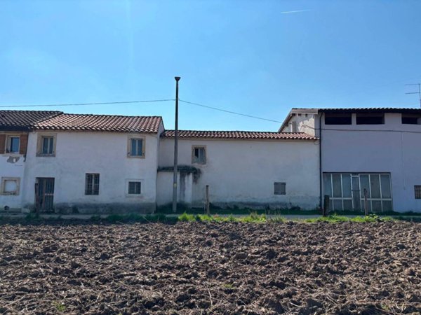 casa indipendente in vendita a Verona in zona Centro Storico