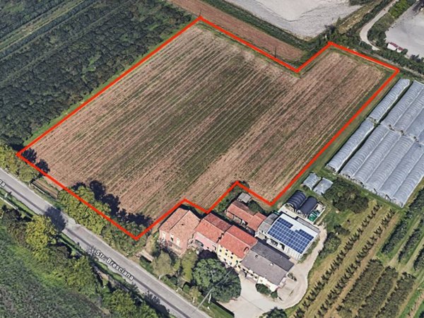 terreno agricolo in vendita a Verona in zona Chievo