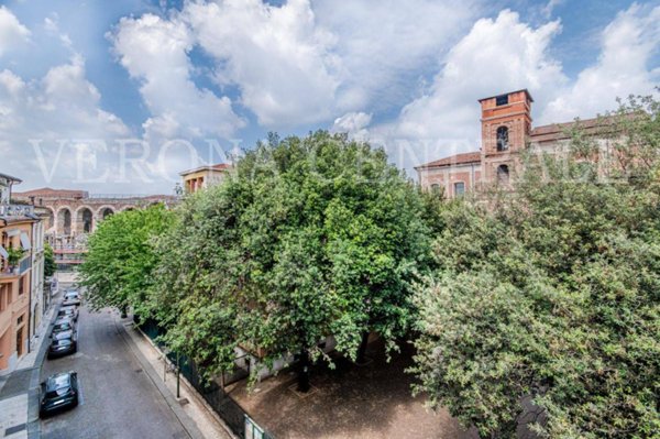 appartamento in vendita a Verona in zona Centro Storico