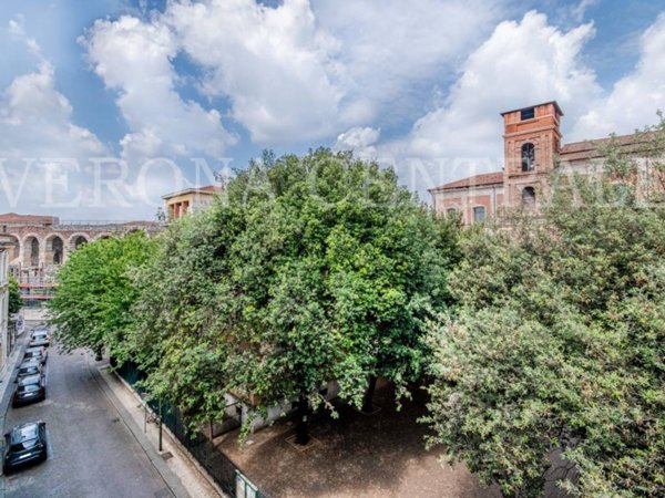 appartamento in vendita a Verona in zona Centro Storico