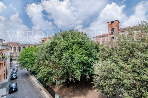 appartamento in vendita a Verona in zona Centro Storico