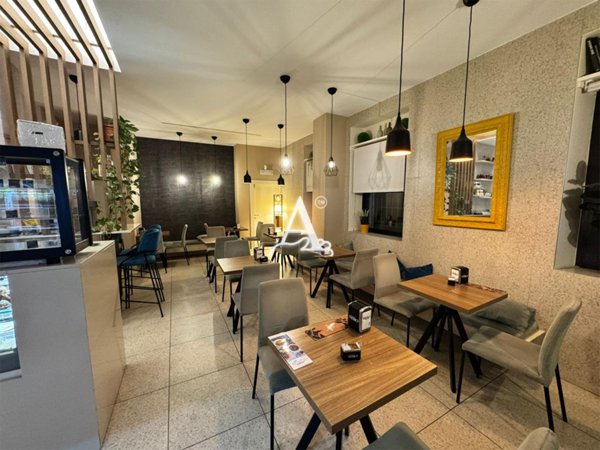 negozio in vendita a Verona in zona Borgo Roma