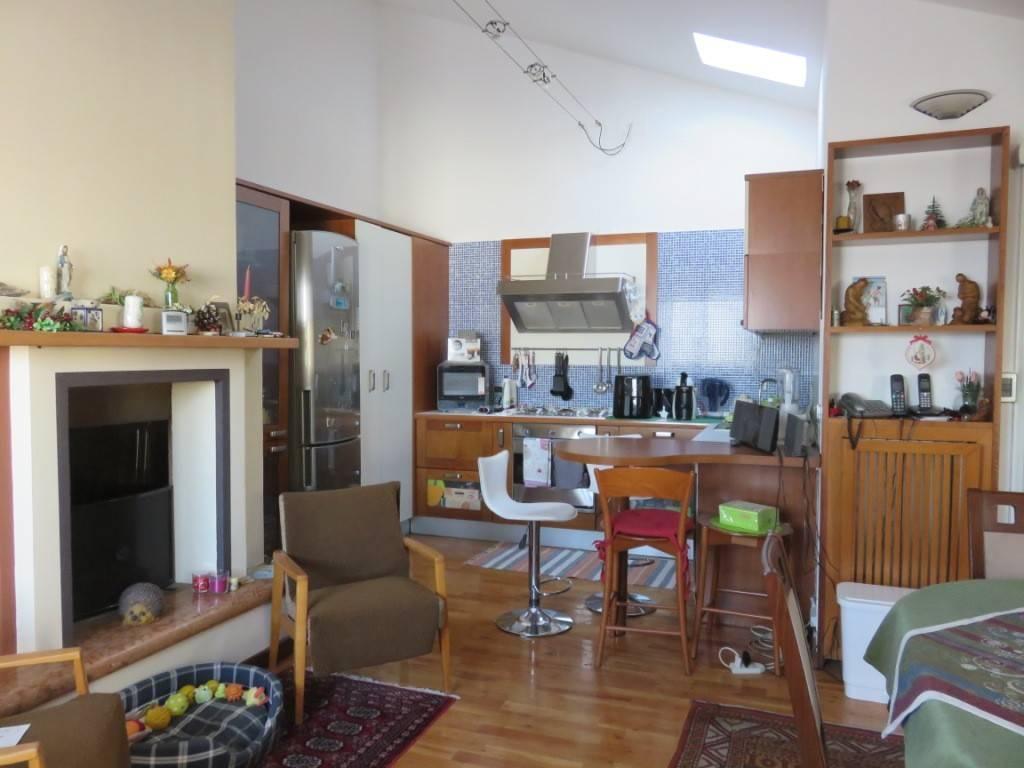 appartamento in vendita a Verona in zona Borgo Roma