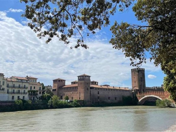 appartamento in vendita a Verona in zona San Zeno