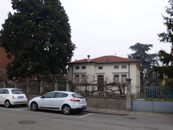 casa indipendente in vendita a Verona in zona Borgo Roma